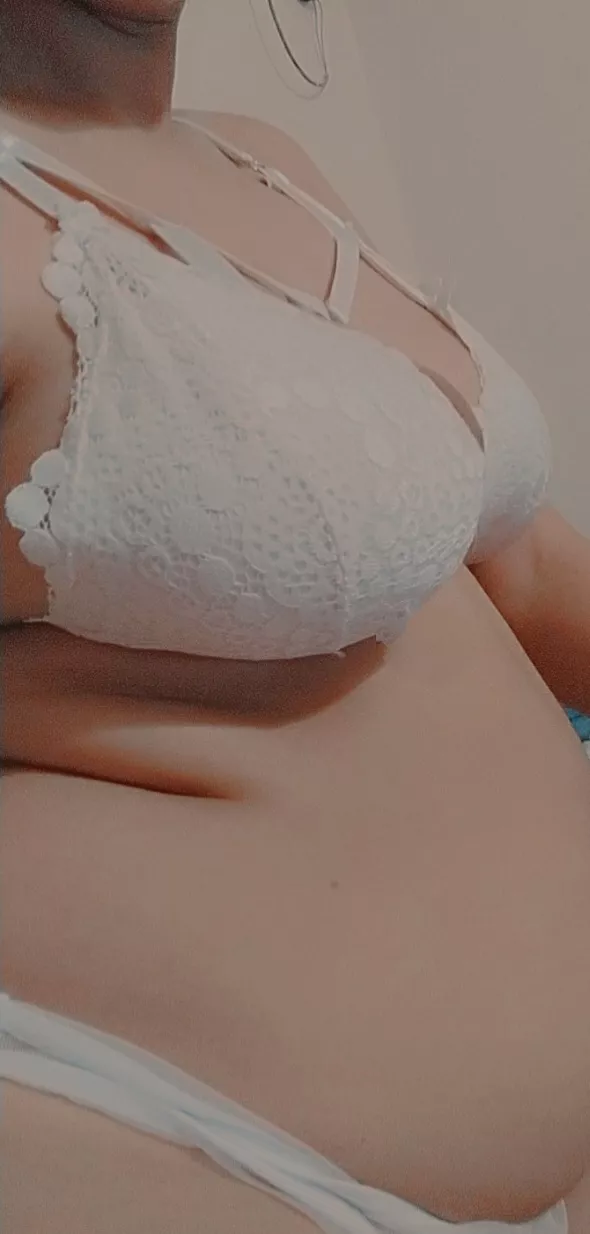 I'm looking for a father for my very hot daughter 🤰🔥