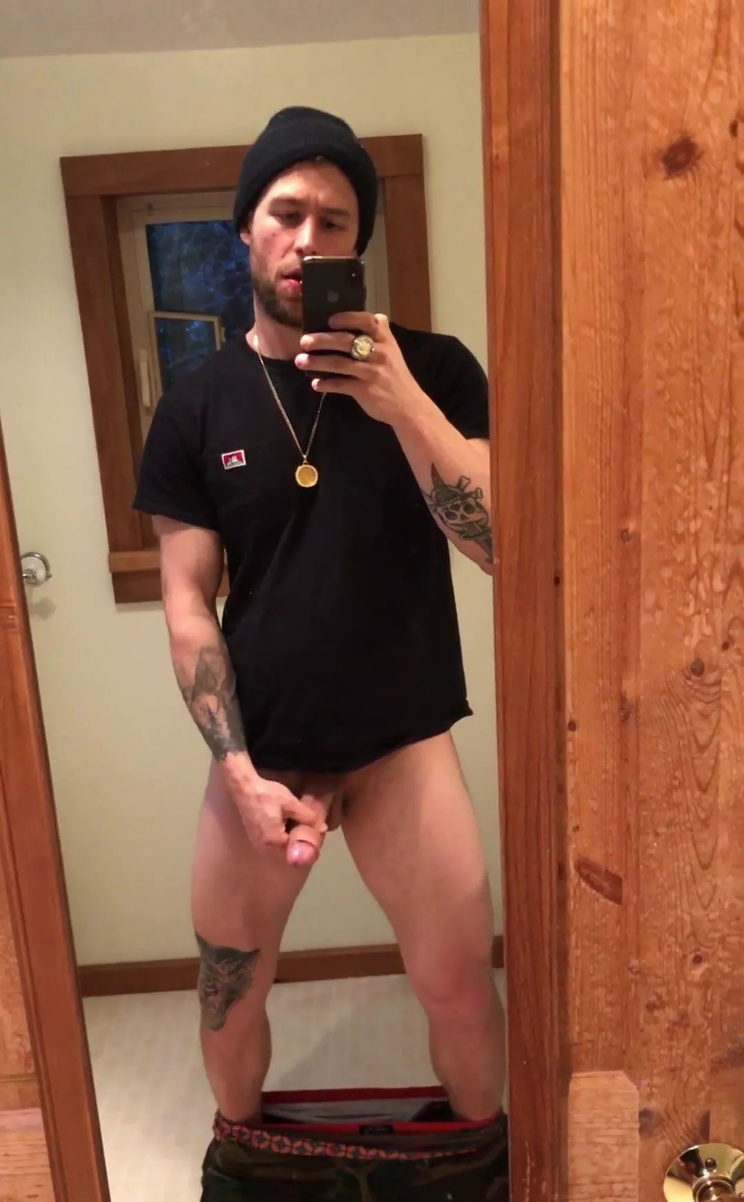 I’m missing some boy pussy on my joystick 😉 chat me