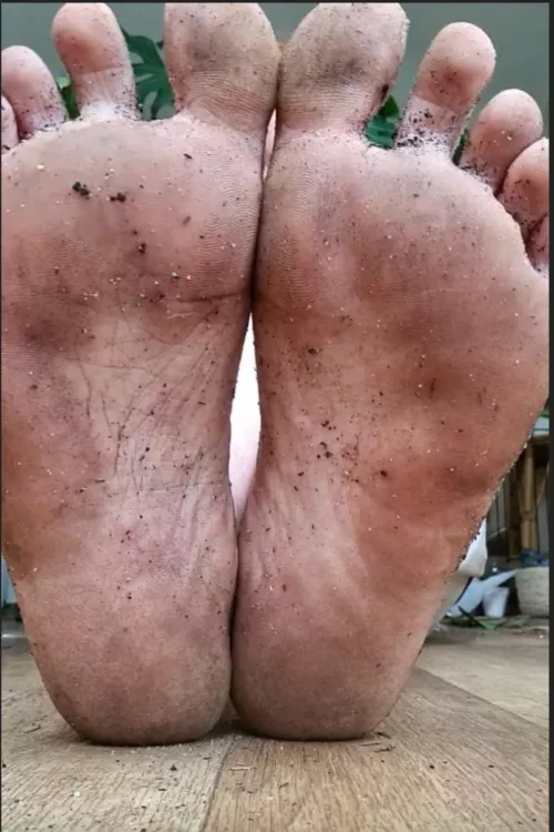I'm new here, who likes it dirty?