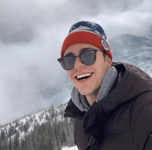 I’m not a big fan of the cold, but damn… Colorado is beautiful. I’d go back in a heartbeat. ⛄️