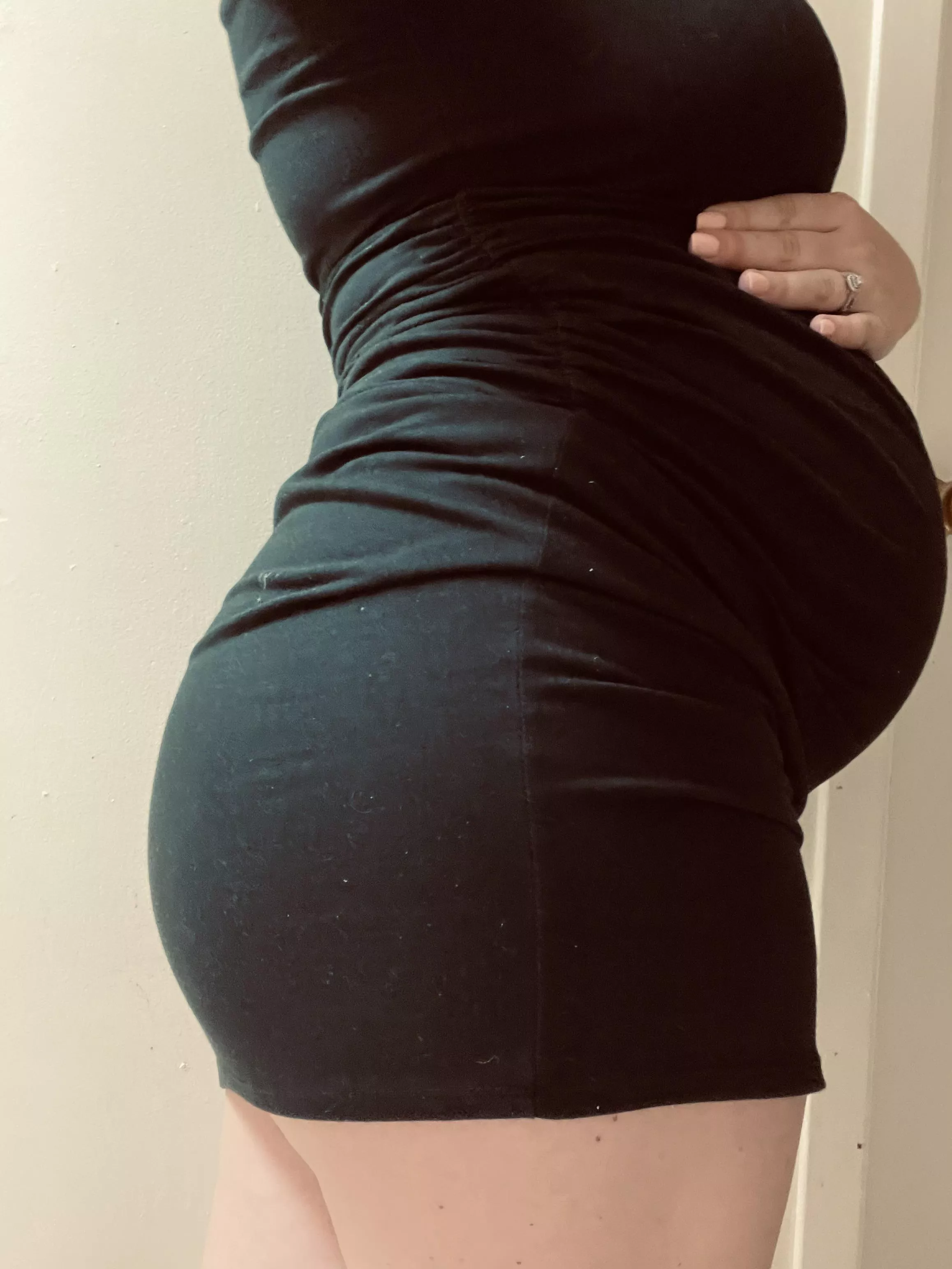 I’m not wearing any underwear 🤫