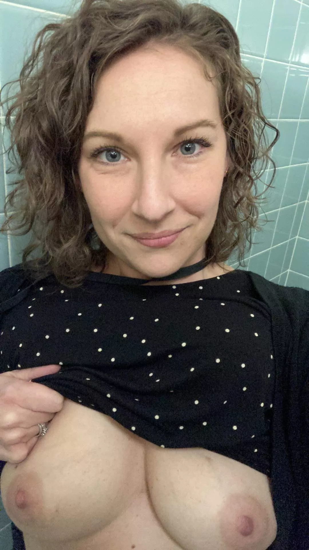 I’m ready to get some tan lines on these titties!