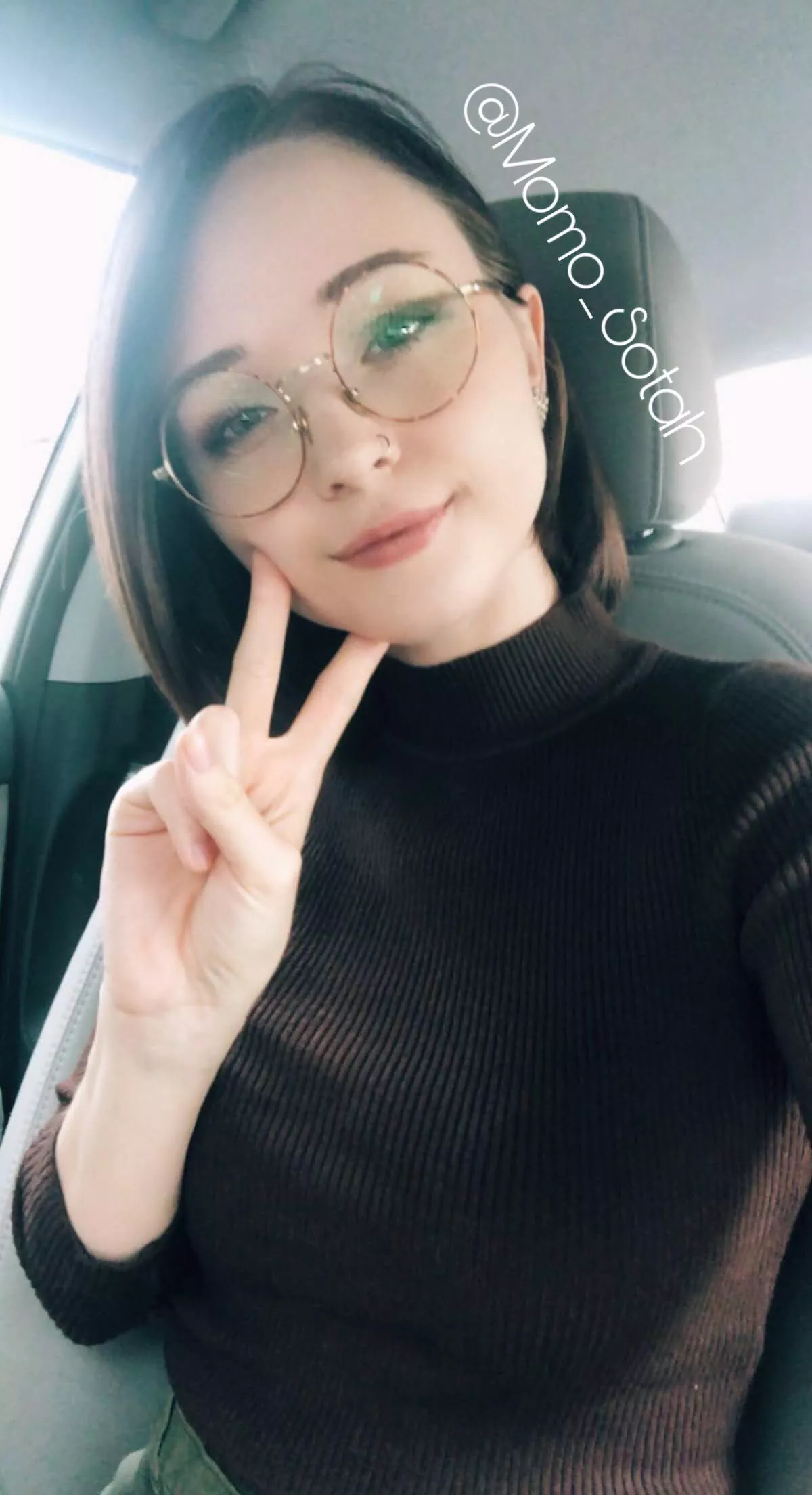 I’m shy, hope you still like me 😊