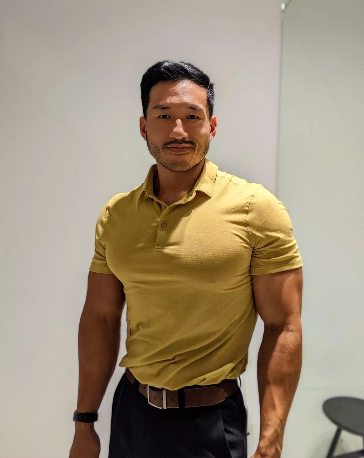 I'm what you'd call a banana; yellow on the outside and white on the inside. Happy Monday, bros! I'm what you'd call a banana; yellow on the outside and white on the inside. Happy Monday, bros!