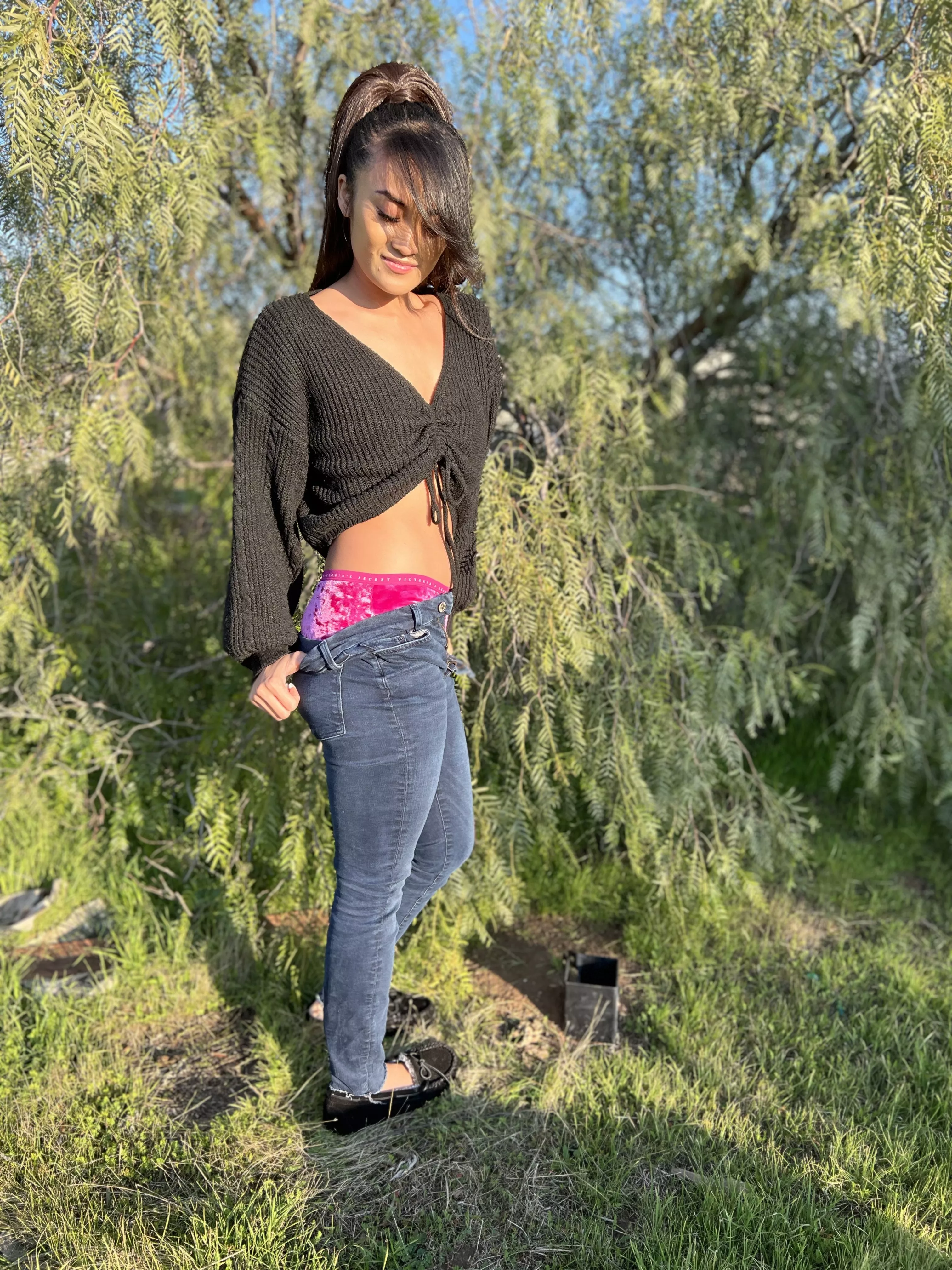 I'm young and innocent but looking to get naughty 😈