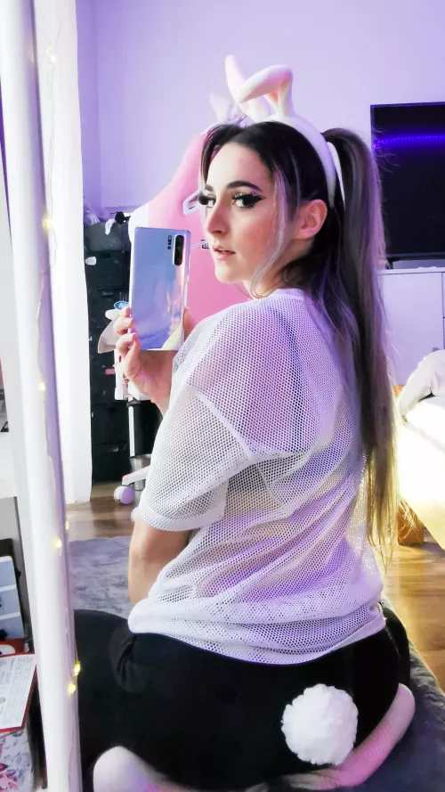 I'm your bunny girl tonight