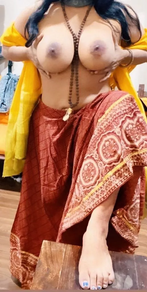 I’m your dream catcher!! Because I’ve got this dreamy deal for you 🚧 50% DISCOUNT AND 3 BONUS MONTHS on my VIP account 🥳🥳 FULL FACE and body, sexting & casual chat, Customs videos and HD pics, JOIs, GFEs and dirty nasty LIVE STREAMS ever