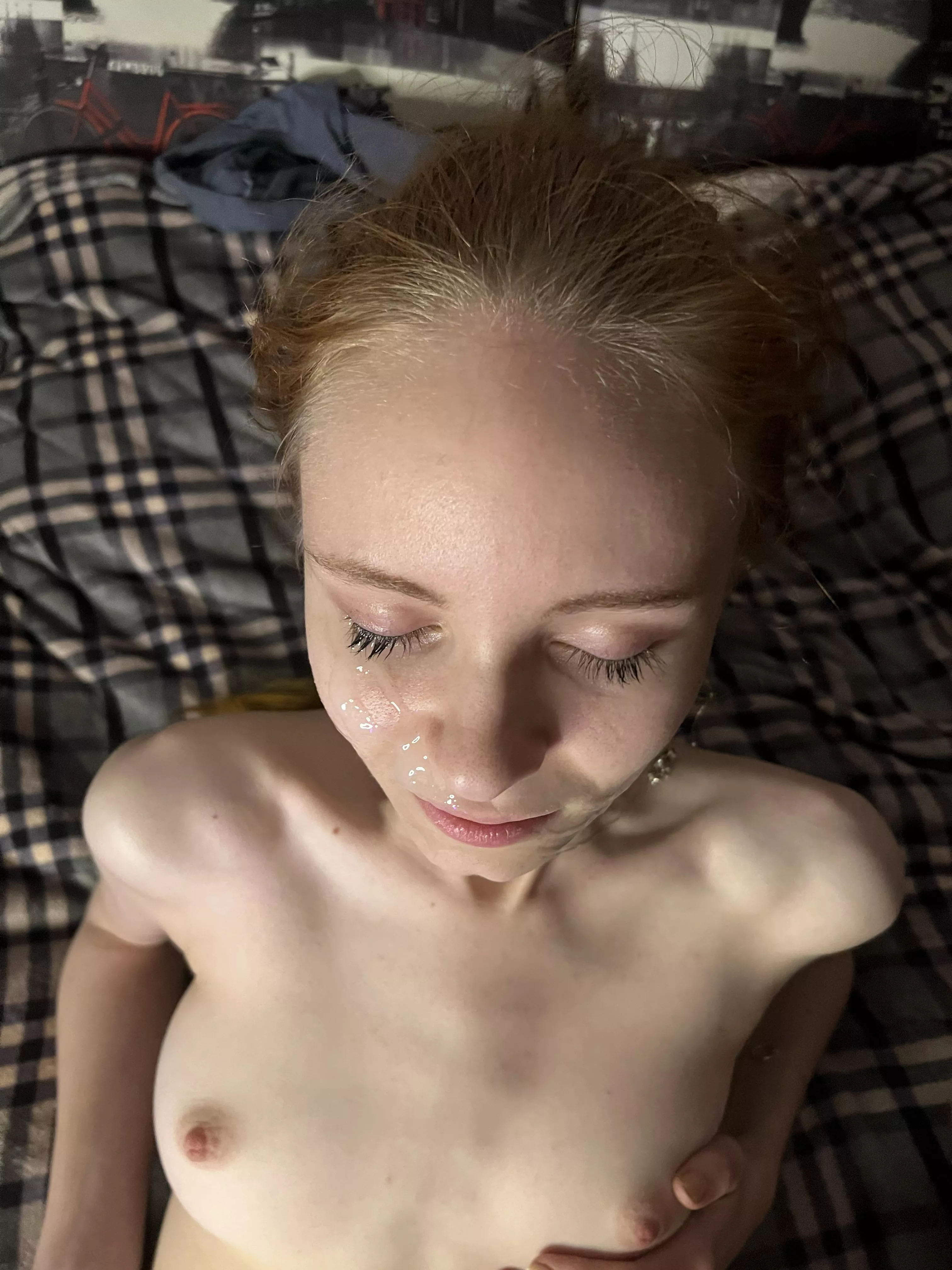 I’m your tiny fucktoy💕 I love the taste of cum more than pizza. So where’s my delivery sir?