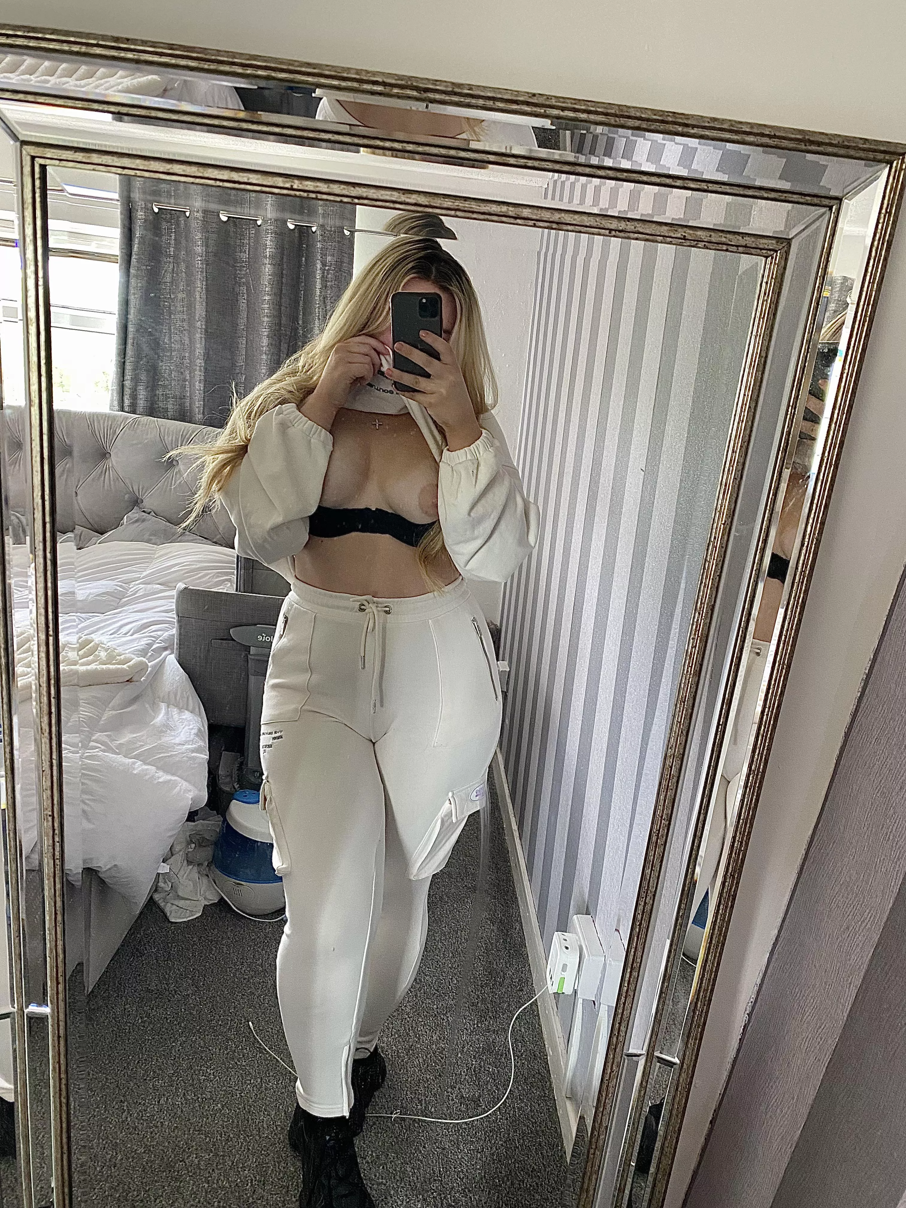 [image] off to the supermarket today, I wonder if I’ll get lucky