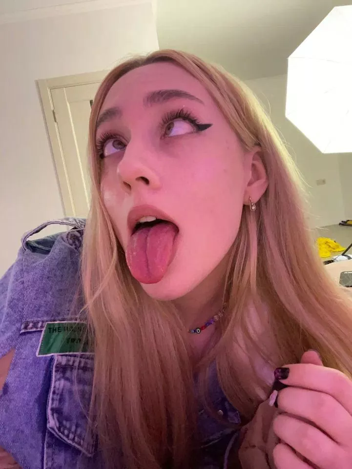 Imagine this face during sex