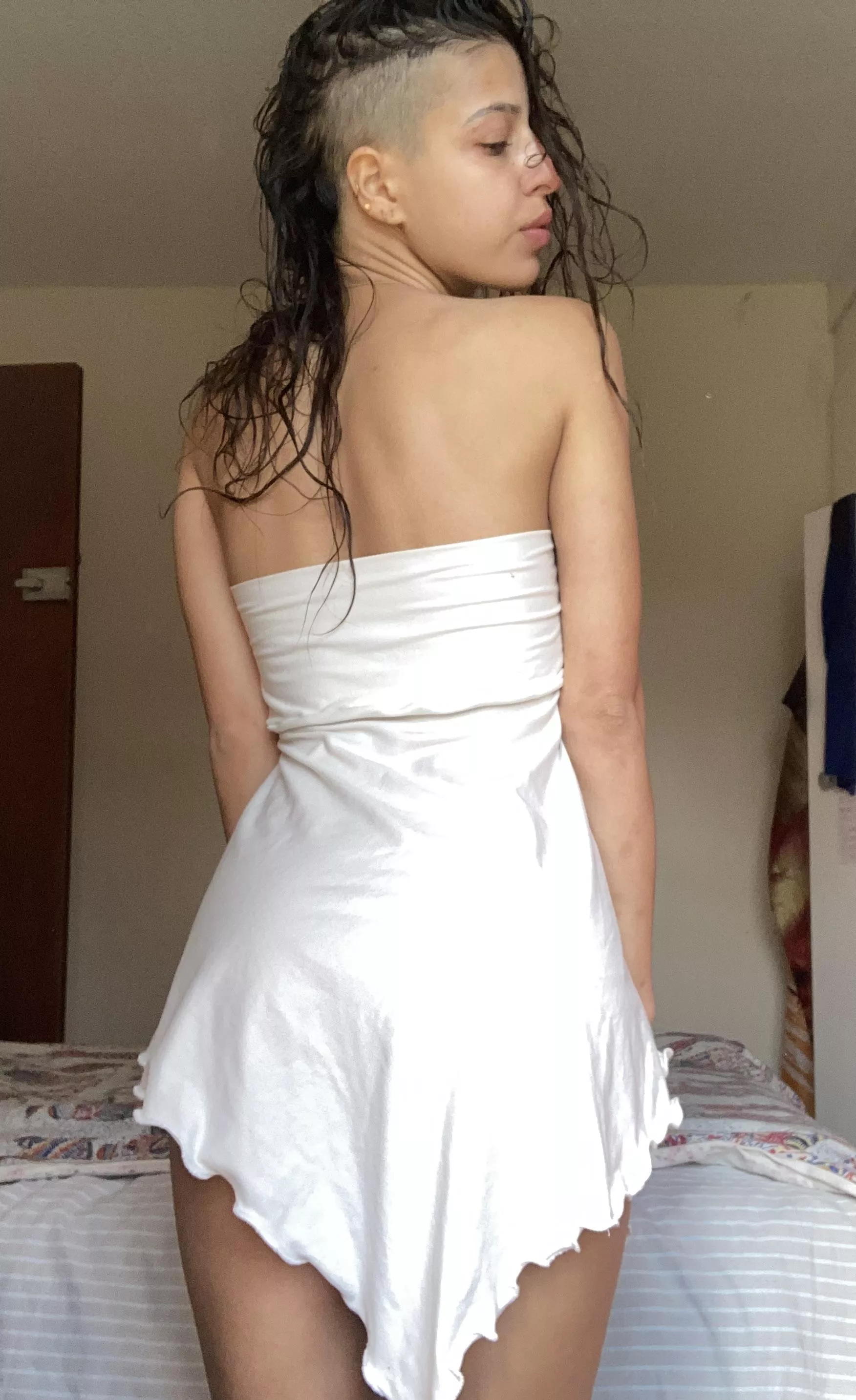 In bed hangover type of day… craving chicken nuggets if anyone fancies sending me some 😘