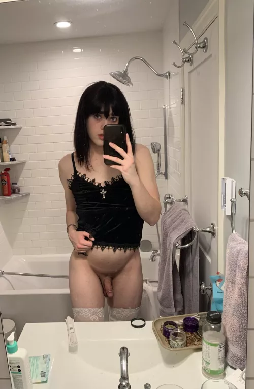 In need of a wild cock 🤤