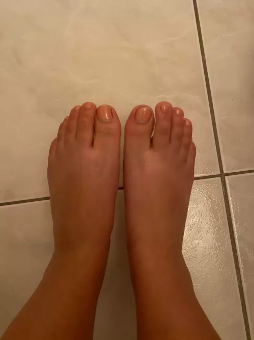 in the mood for some fun 😋 feet and more on my snap @Briannamontez02