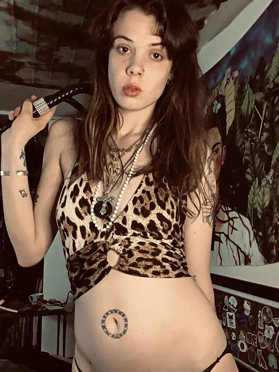 In the mood to rough up some sluts 😏✨😈 [domme]