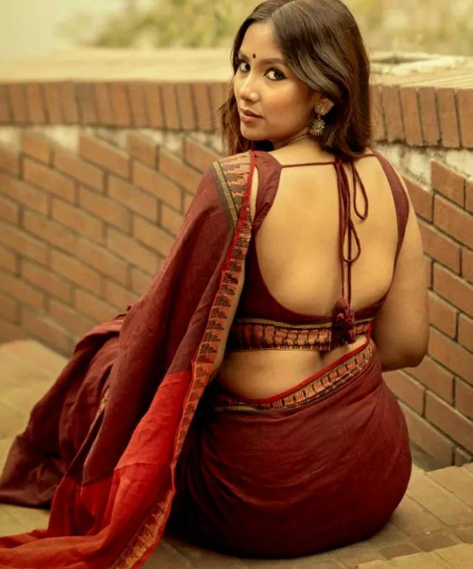 Indian Cuck here looking for hung bbc and bwc to degrade and abuse our women !! Dirty dark kinky chat inbox 🥵😍😍🍆