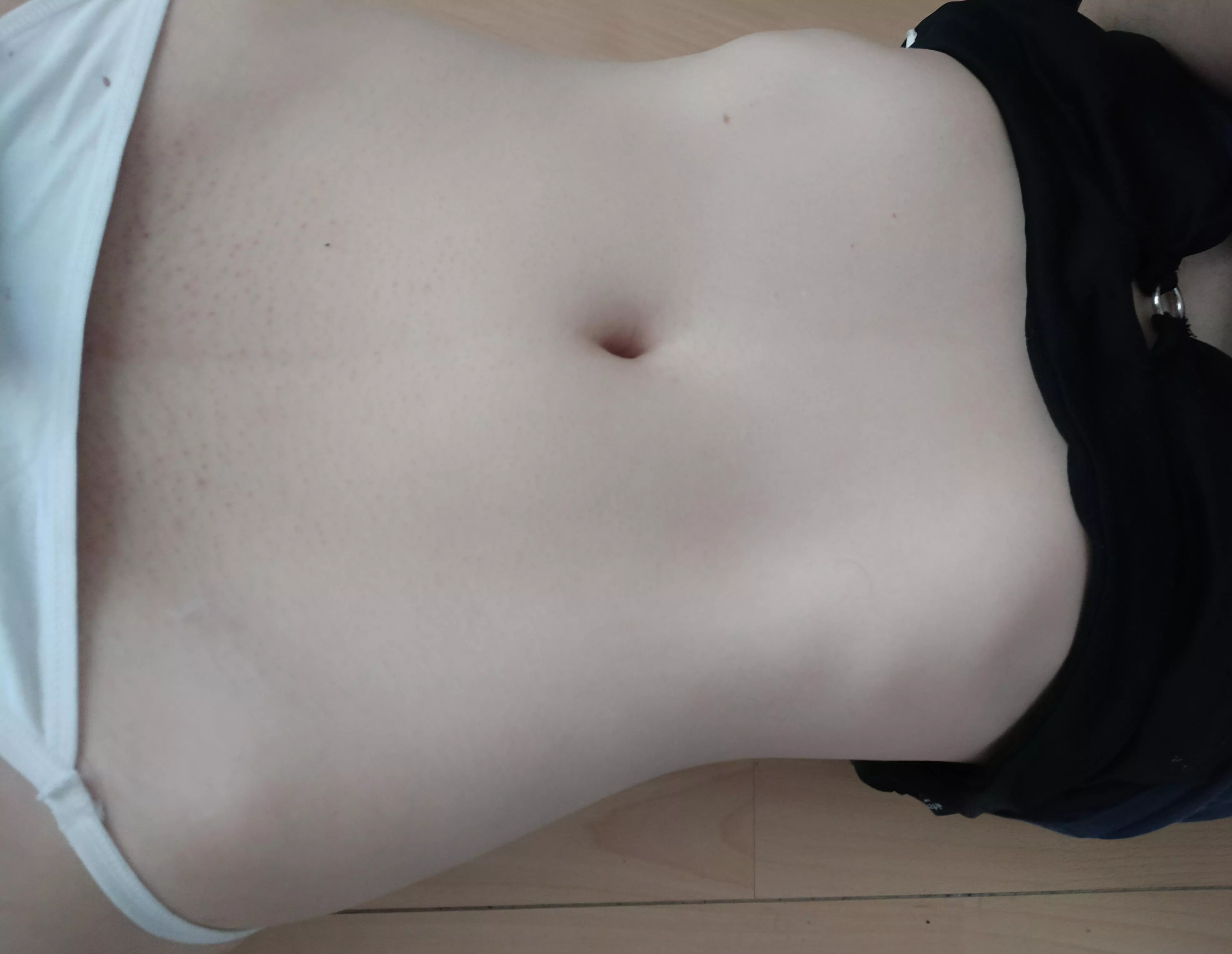 Is my bellybutton nice 🙂? (Oc)