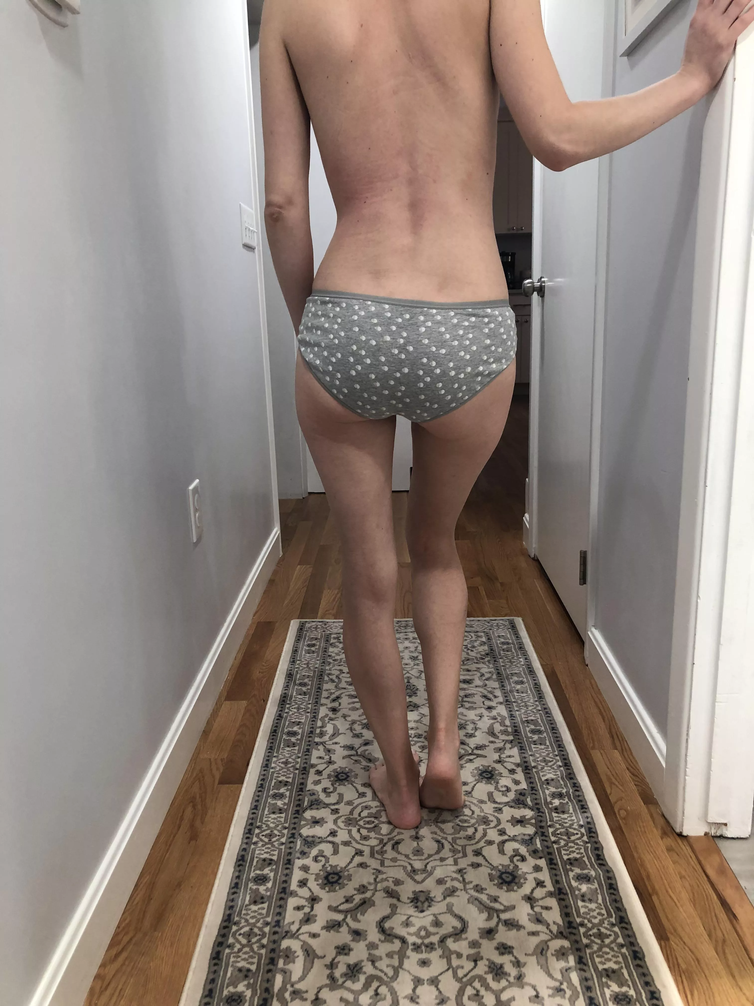 Is my Mom Butt Cute in my polka dot panties 33y/o MIL[F]