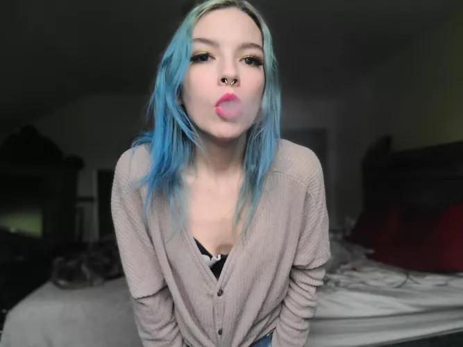 it gets really lonely smoking alone all the time 😔