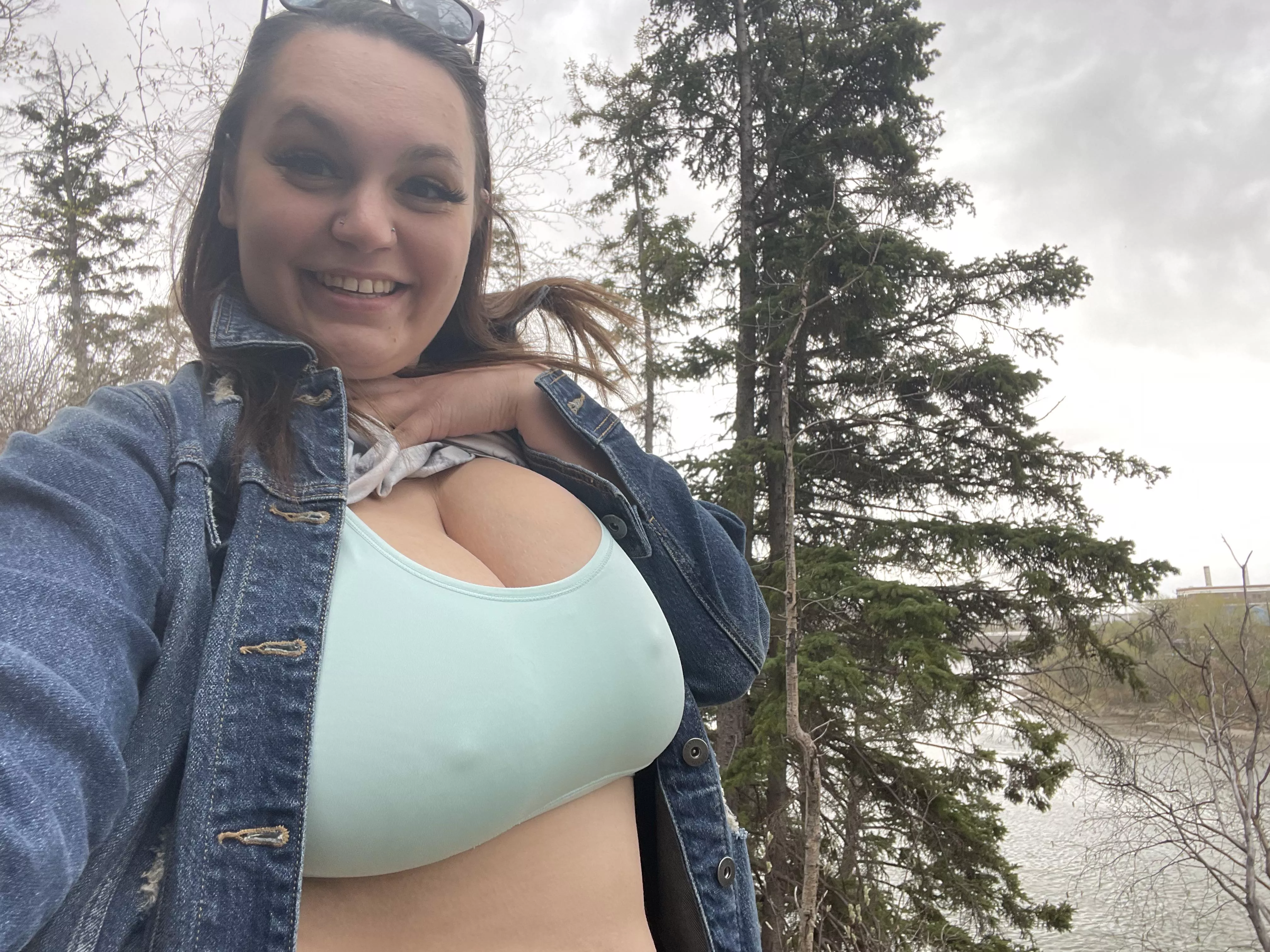 It was a bit chilly, could you tell? [f]