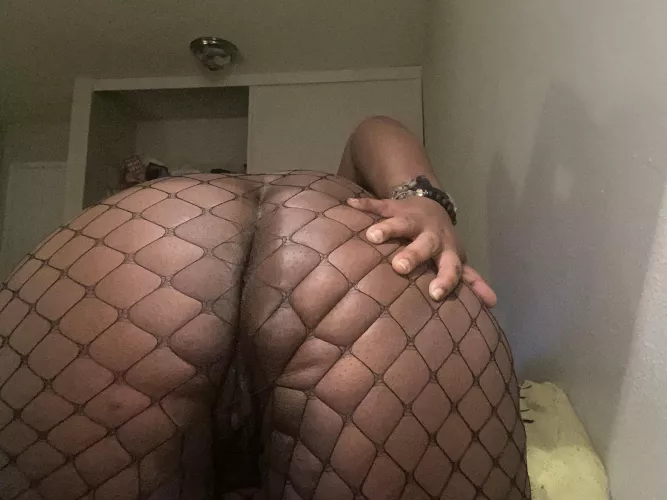 it was a fishnet & no panties kinda day