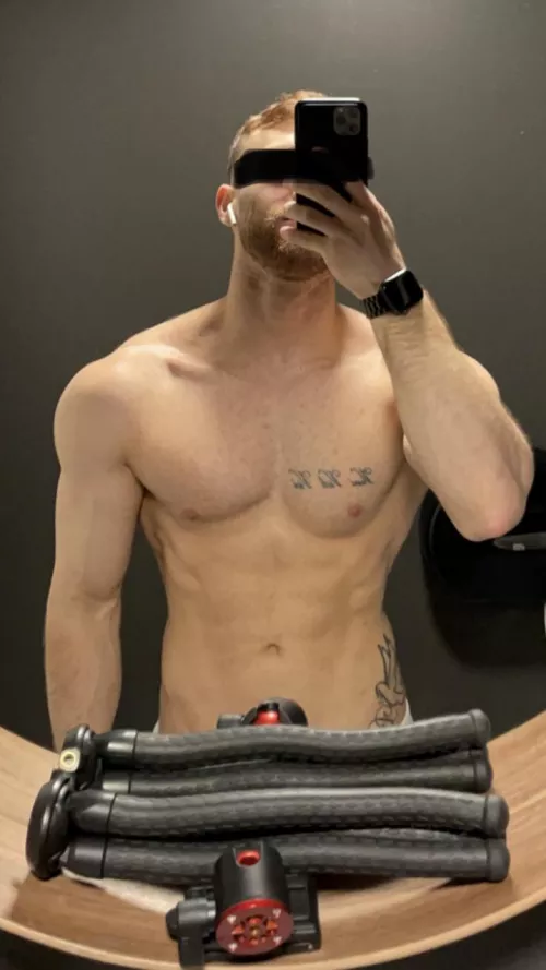 It was shoulder day, but still! 😅