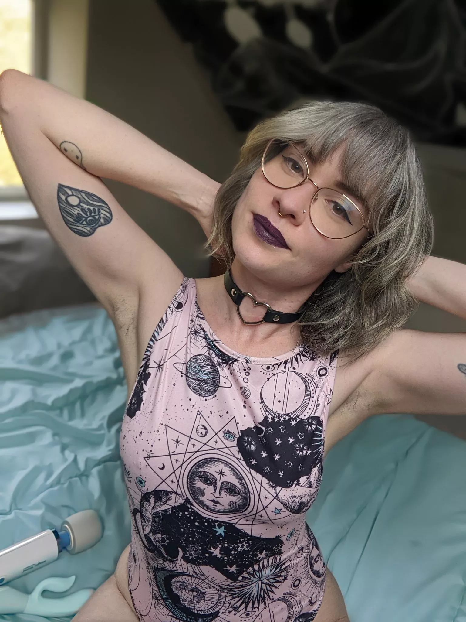 It's a lazy Sunday! And I feel great! Hope you're all happy and horny!