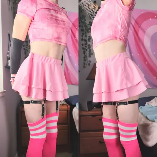 💗💗 It's a pink Femboy Friday 💗💗