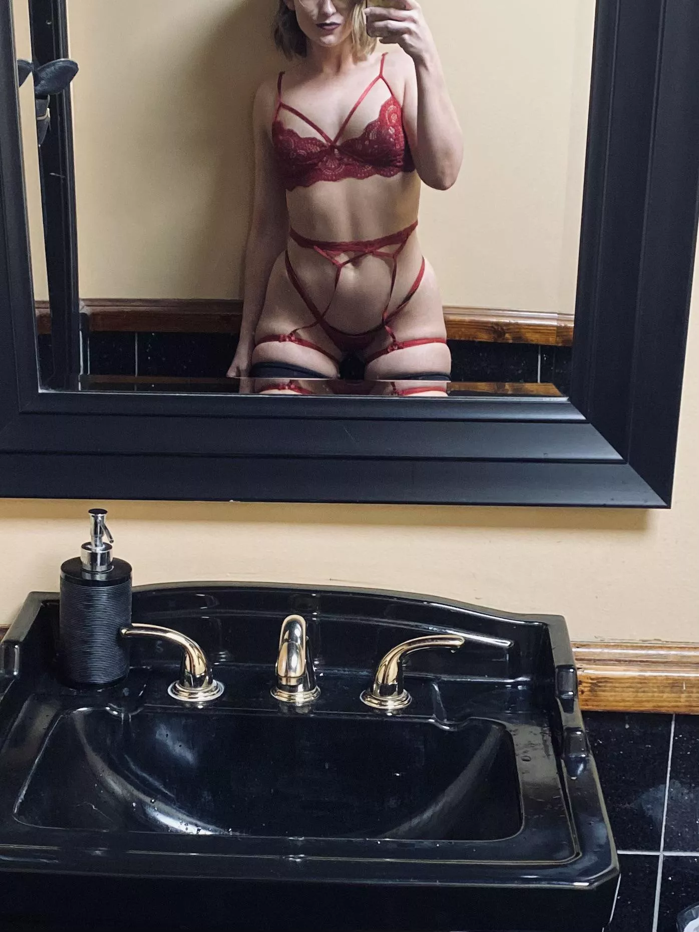 It’s almost the weekend! [F]