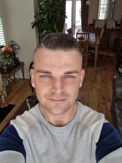 It's amazing that a haircut can make you go from a 4 to 6/10π