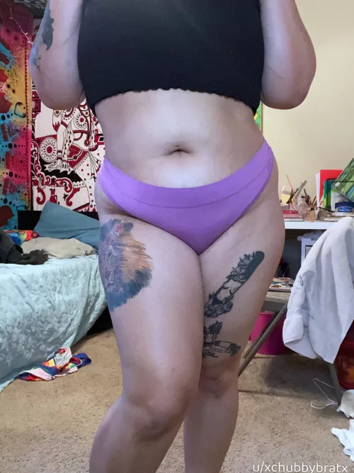 It’s as deep as it looks.. can get three fingers in :p