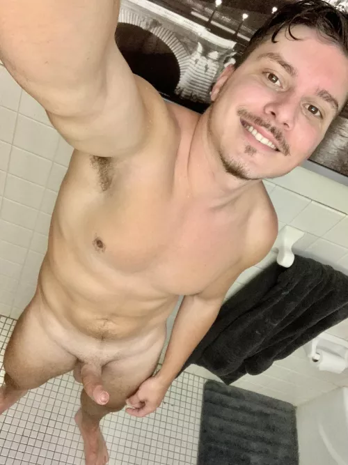 It’s shower time after a long day (27)
