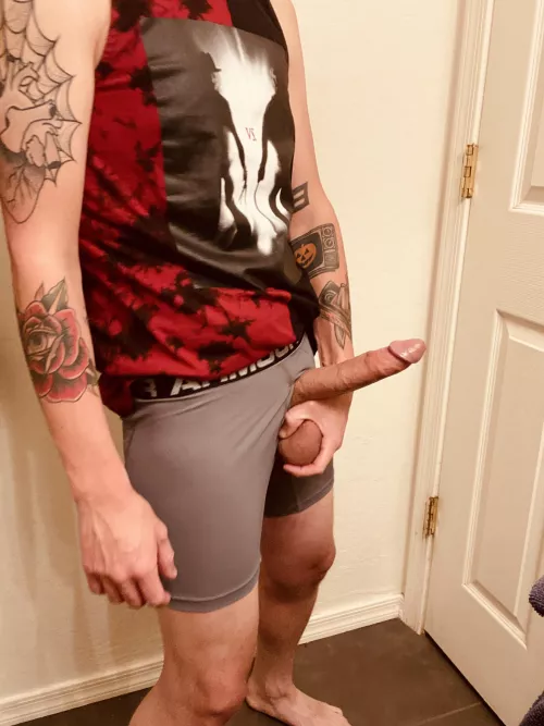 It’s such a fucking turn on showing off my rock hard dick and big balls, hope y’all enjoy looking as much as I enjoy showing it off 😉