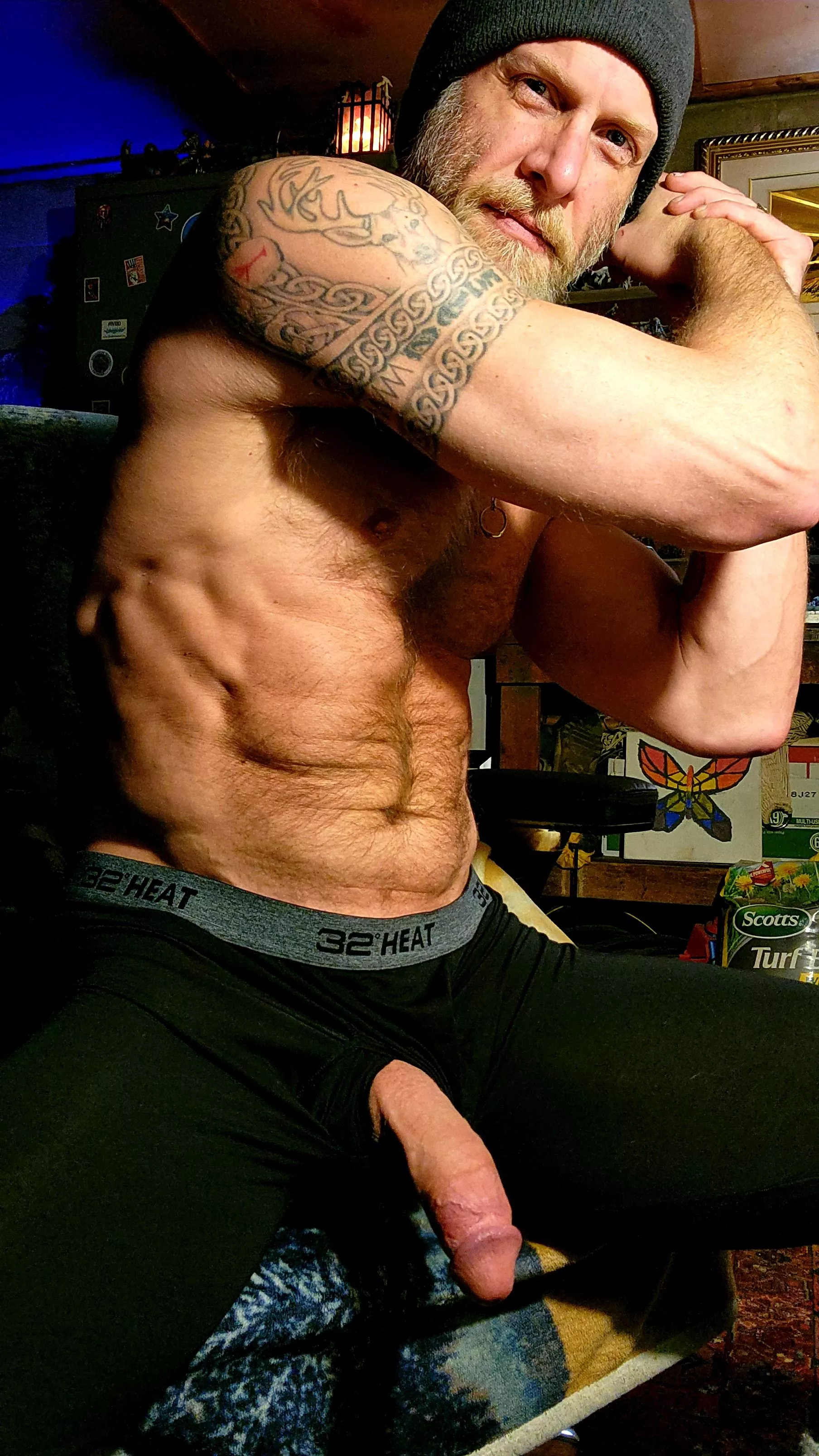 I've got this itch that needs scratching I've got this itch that needs scratching