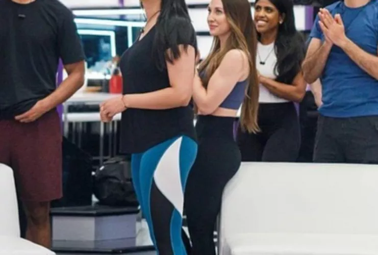 Jacey-Lynne's ass eating a chair