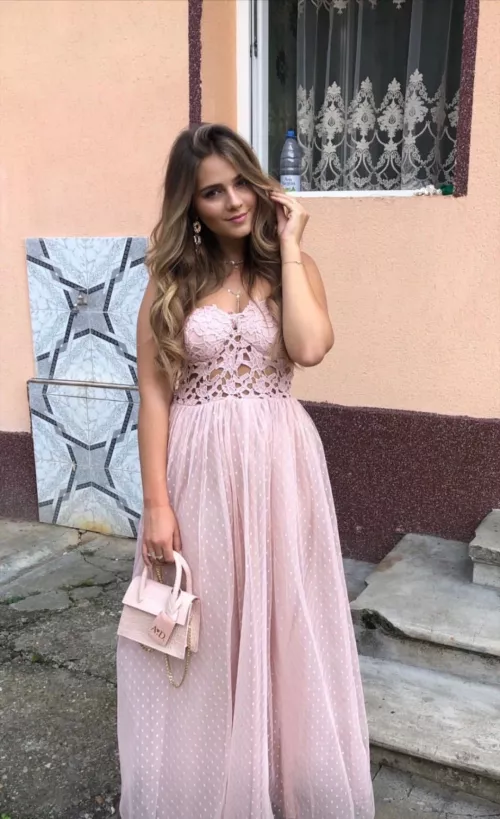 Jessy Hartel.