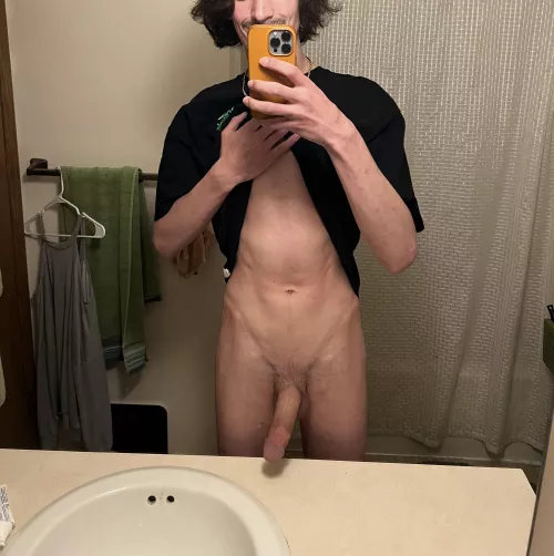 Just a 21yr male showing off my cock… any ladies want to chat? ❤️‍🔥