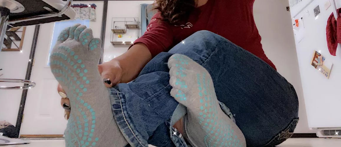 Just a lil peek at the ankle 😉!