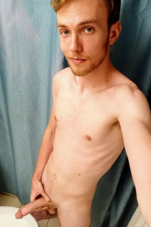 Just an average guy who loves to show off 😉