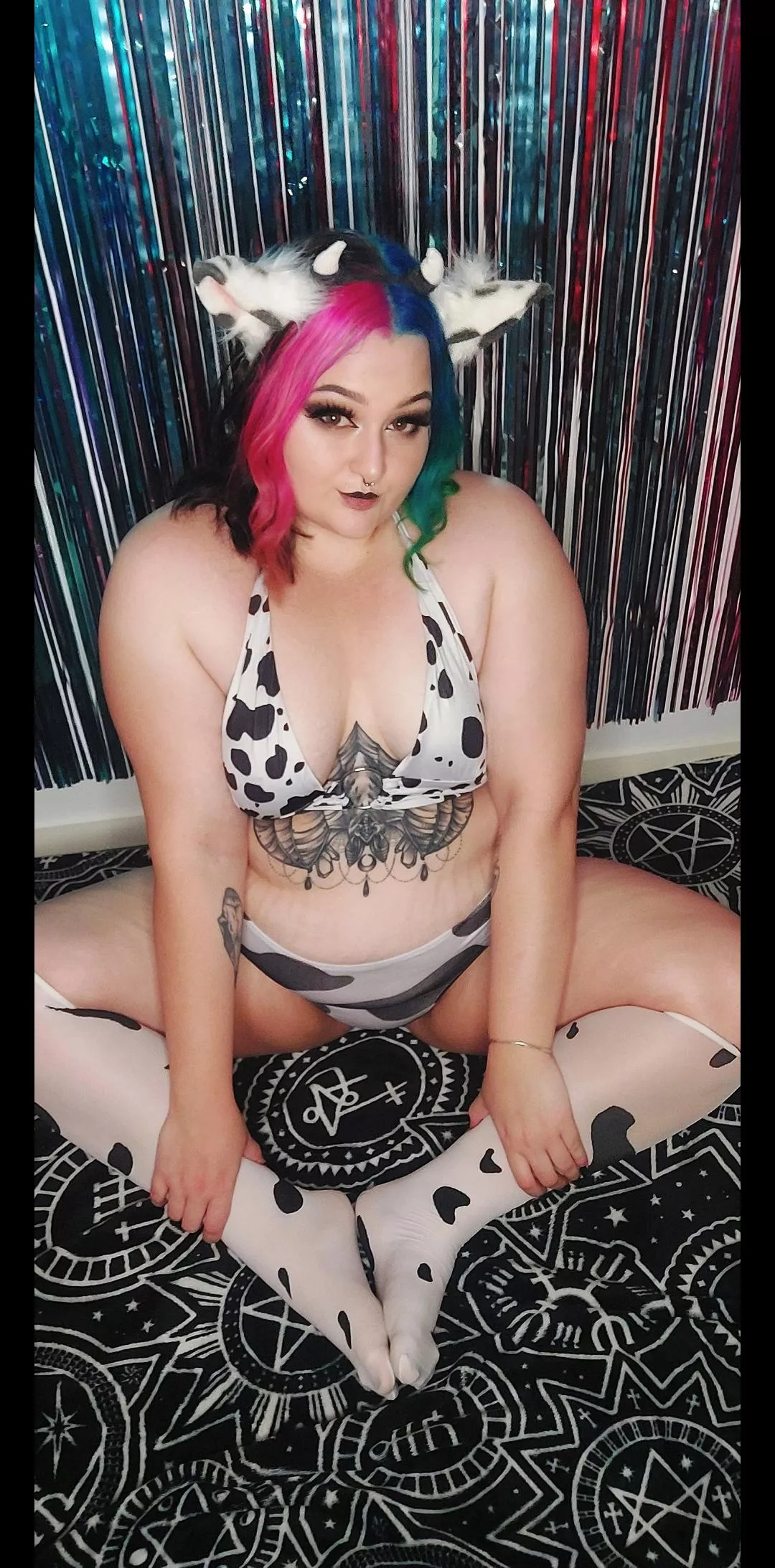 just being a cute cow