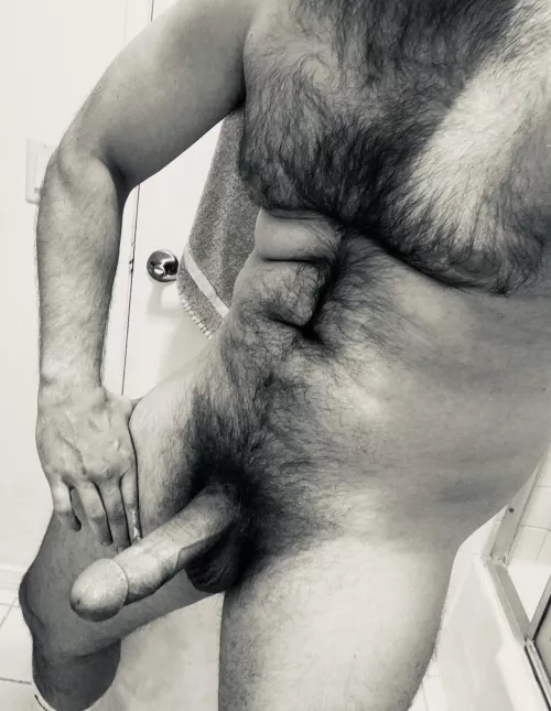 Just finished at the gym…anyone wanna have some fun? 💦😏