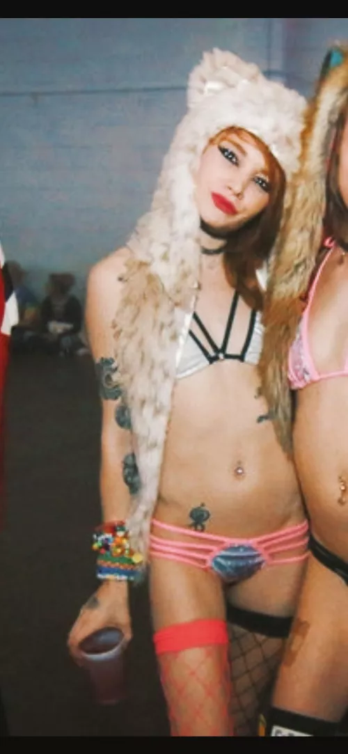 Just found this old pic from Lights All Night 2014 💖💖💖 I remember Kaskade ringing in the new year and that was absolutely magical ✨