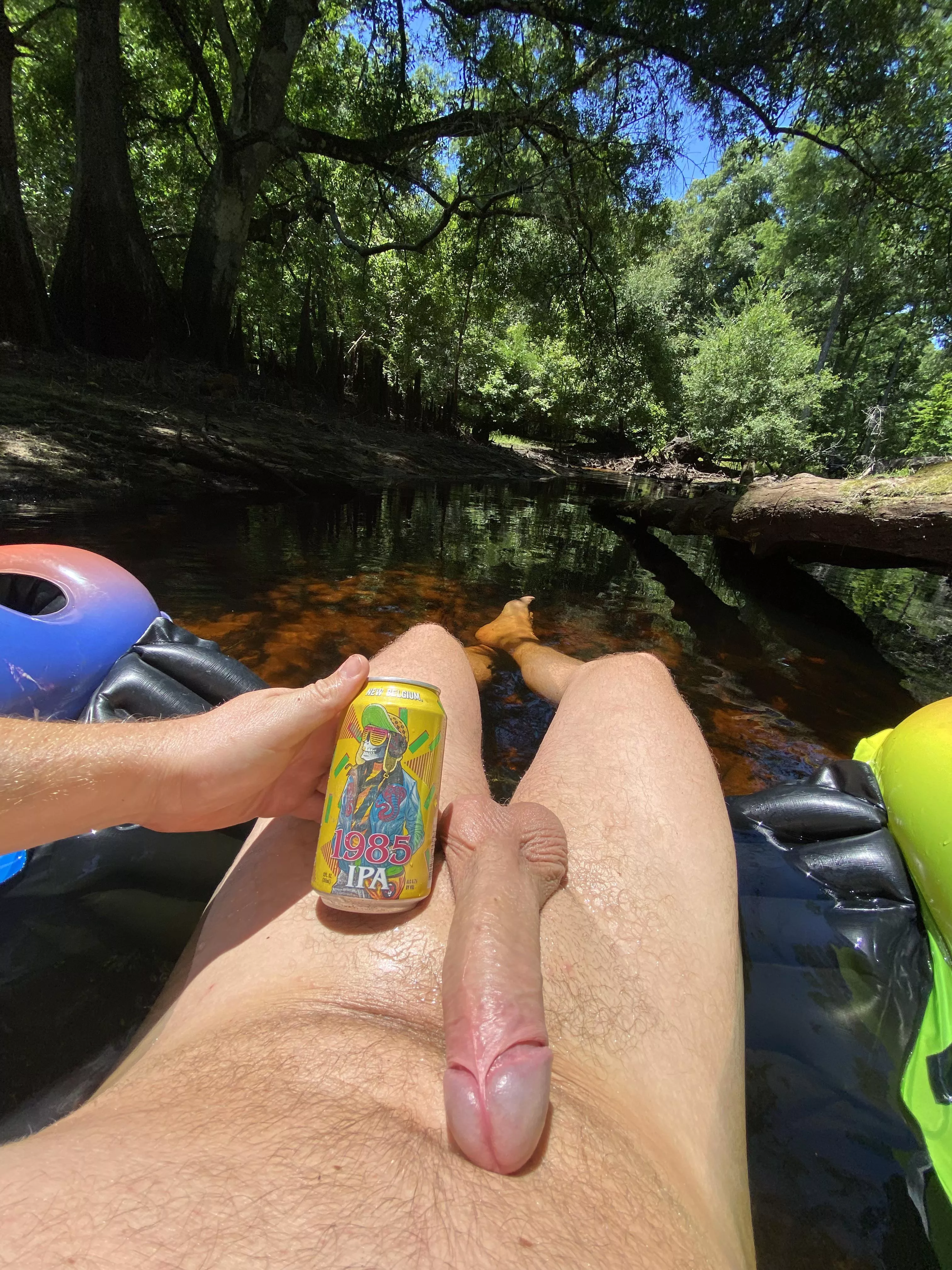 Just hangin’ out on a Wednesday afternoon