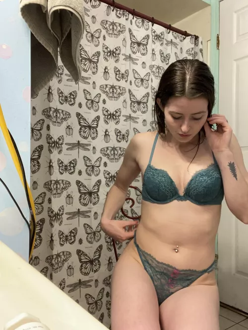 Just out of the shower ๐ฆ