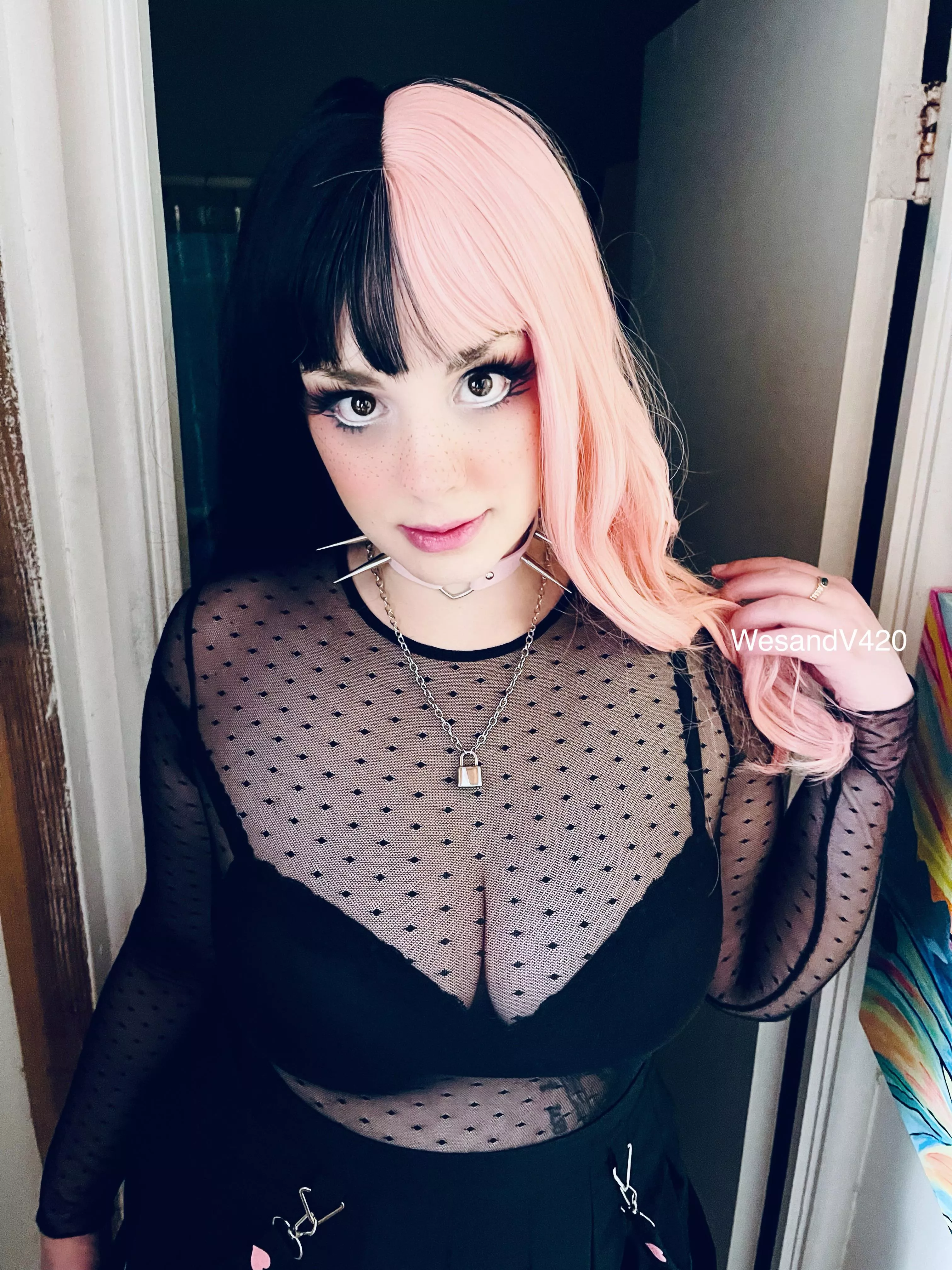 just trying to get at least one person hard today