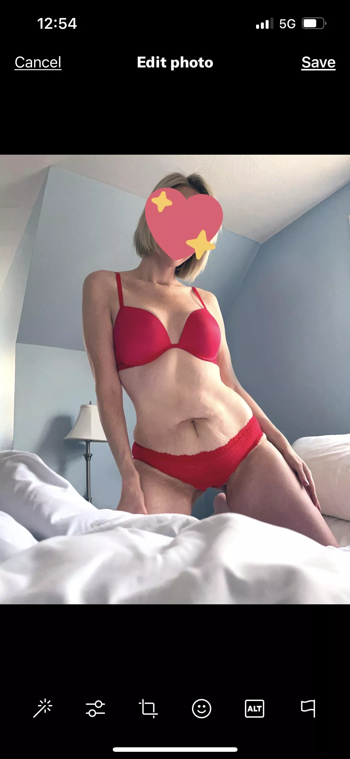 Just turned 40. You can call me Mommy as long as I can suck your cock. Deal? Link below 💋