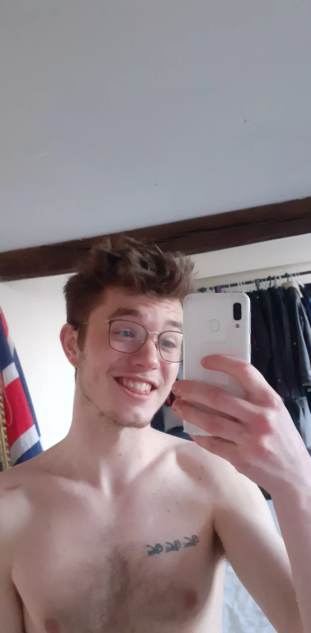 Kinda dig the aesthetic of glases. (Yes its spelt wrong as this page wont allow the spelling with double s) Kinda dig the aesthetic of glases. (Yes its spelt wrong as this page wont allow the spelling with double s)