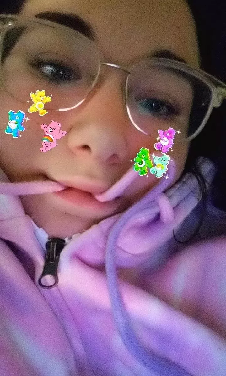 kinda sad :/ I wish I had someone that I could color for and show off my stuffies to ☹️