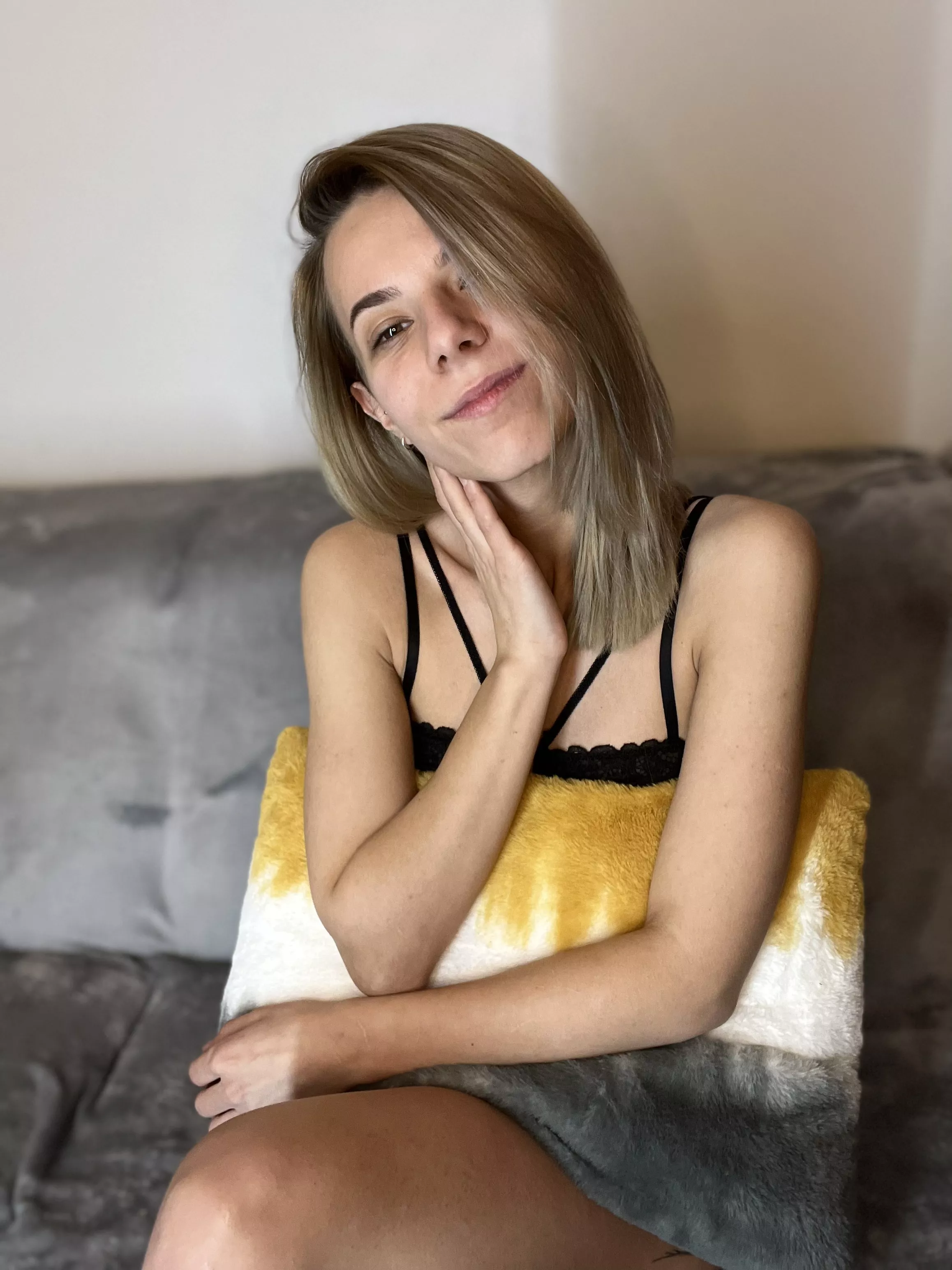 lately i've been imagining of someone tying me and fucking me real hard.. would you violate me daddy? 😈