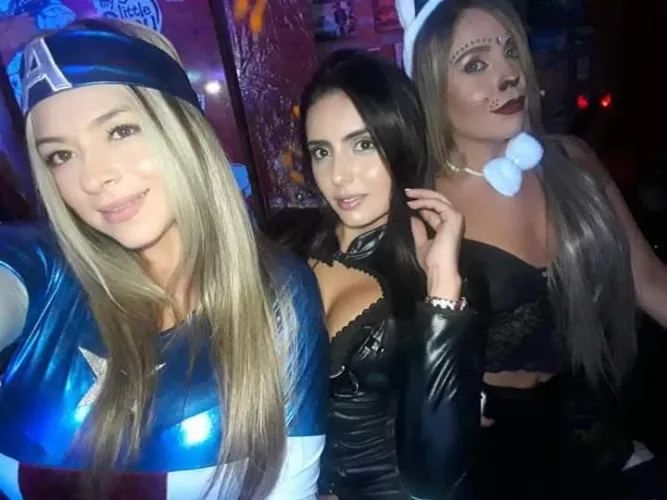 Latina Halloween