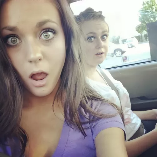 Left or right? 💦😧😧